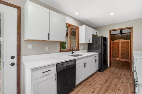 Kitchen - 15096 E Quail Rd, Nevada, MO 64772 photo 1 of 3