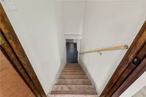 Entry Way - 15096 E Quail Rd, Nevada, MO 64772 photo 7 of 7