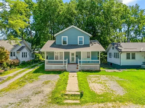 1219 S Glenwood St, Independence, MO 64052
