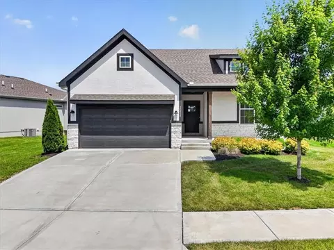20858 W 190th Pl, Spring Hill, KS 66083