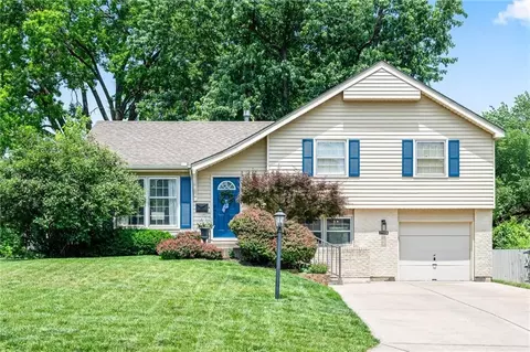 7508 W 95th Ter, Overland Park, KS 66212