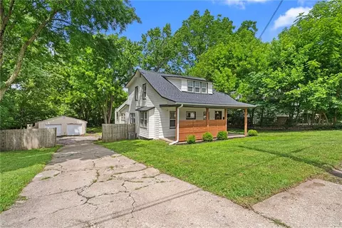 Other - 522 S Cedar Ave, Independence, MO 64053 photo 11 of 12