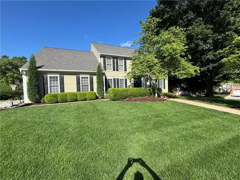 4016 W 124th St, Leawood, KS 66209