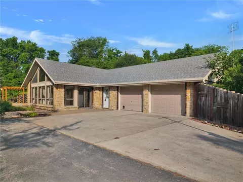 7000 S Buckner Tarsney Rd, Oak Grove, MO 64075