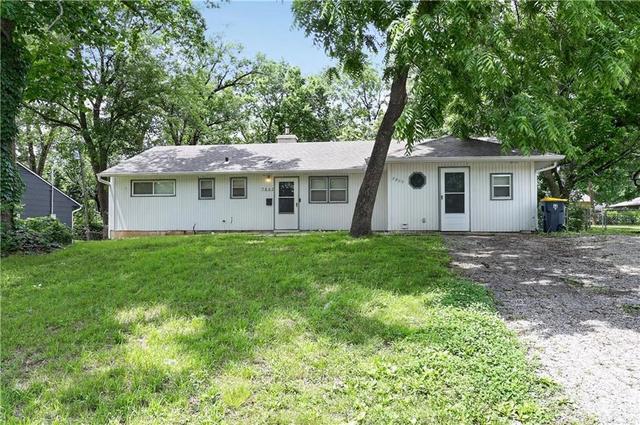 7802 E 112 St, Kansas City, MO 64134