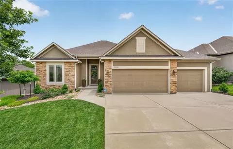 12255 NW Belmont Dr, Platte City, MO 64079