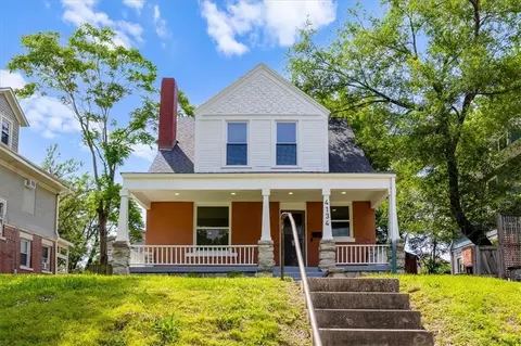 4134 Mcgee St, Kansas City, MO 64111