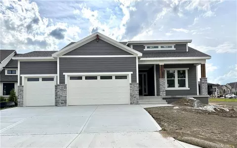 12713 W 174th St, Overland Park, KS 66221