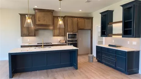 12713 W 174th St, Overland Park, KS 66221