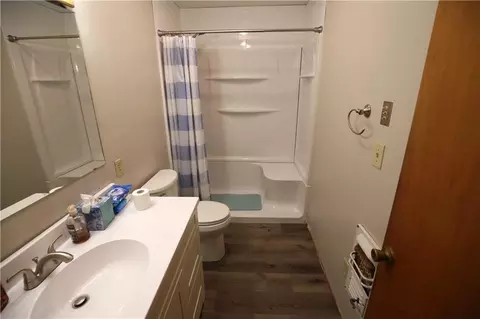 Bath - 314 N 2nd St, Jasper, MO 64755 photo 1 of 2
