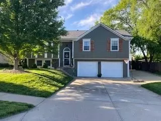 13100 Swartz Rd, Bonner Springs, KS 66012