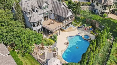 13820 Horton Dr, Overland Park, KS 66223
