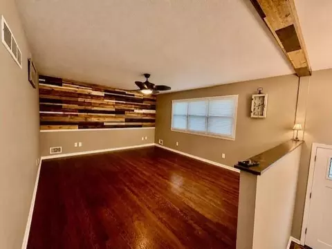 Living - 15802 E 44th Ter, Independence, MO 64055 photo 1 of 4