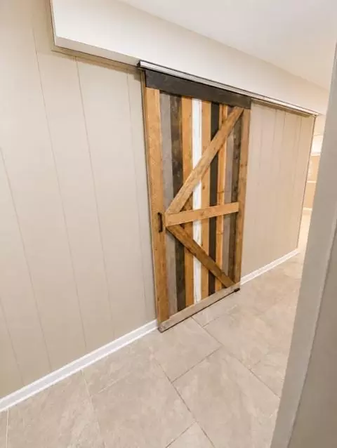 Entry Way - 15802 E 44th Ter, Independence, MO 64055 photo 3 of 3