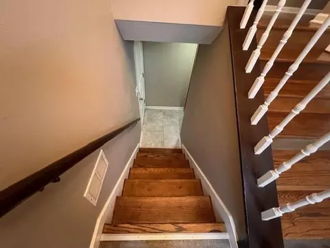 Entry Way - 15802 E 44th Ter, Independence, MO 64055 photo 2 of 3