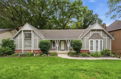5305 NW 58th Ter, Kansas City, MO 64151
