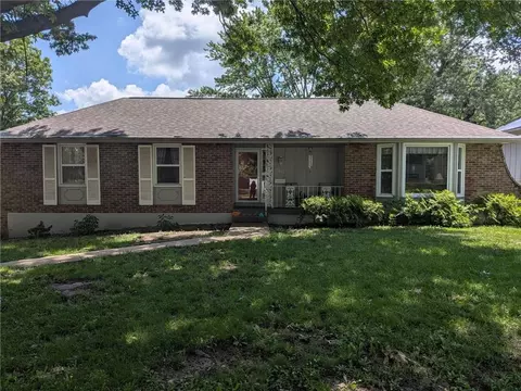 12009 E 61st Ter, Kansas City, MO 64133