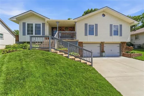 1903 N Lazy Branch Rd, Independence, MO 64058
