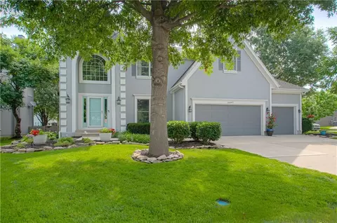 16097 S Avalon St, Olathe, KS 66062