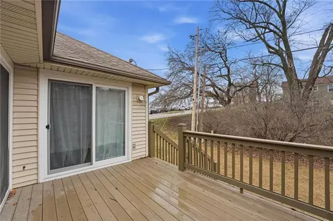 Exterior - 212 E Hansen Ct, Independence, MO 64055 photo 7 of 7