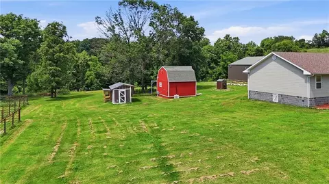 Exterior - 3349 Mud Springs Rd, Anderson, MO 64831 photo 9 of 12