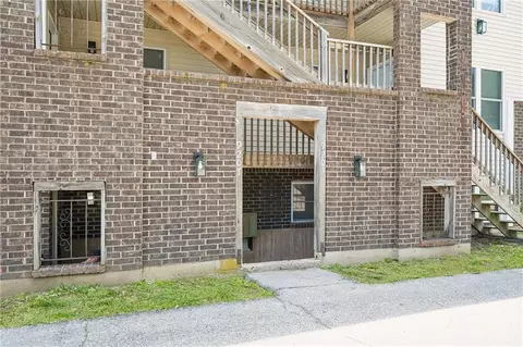 Exterior - 9201 E 54th St, Raytown, MO 64133 photo 2 of 3