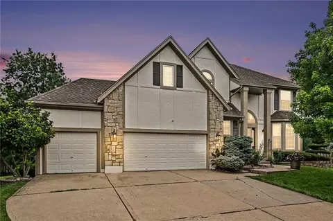 14425 S Blackfeather St, Olathe, KS 66062