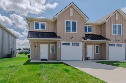 82 SE A Se 361 Rd, Warrensburg, MO 64093