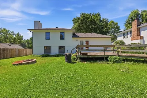 Exterior - 19808 E 17th Street Ct, Independence, MO 64056 photo 6 of 8