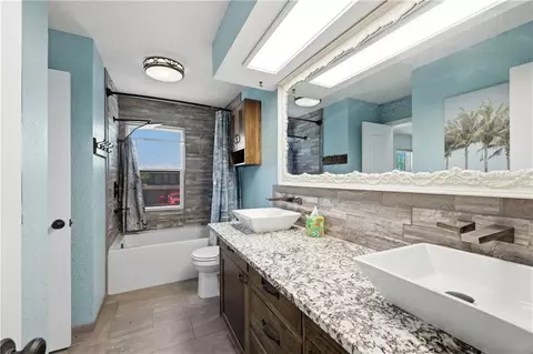 Bath - 19808 E 17th Street Ct, Independence, MO 64056 photo 1 of 3