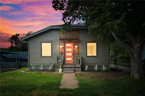 104 N Huttig Ave, Independence, MO 64053