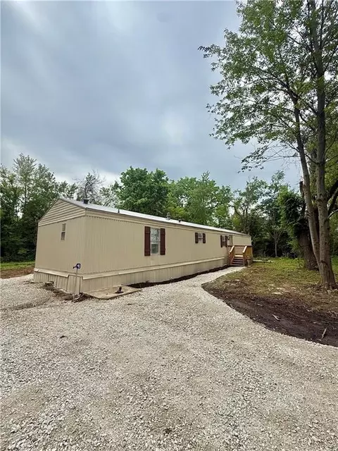 2924 Dune Rd, Odessa, MO 64076