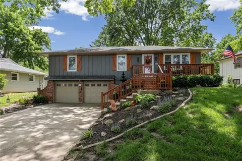 14113 W 92nd Ter, Lenexa, KS 66215