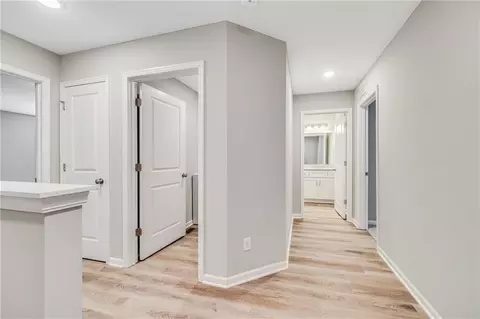 Entry Way - 504 Pine Dr, Odessa, MO 64076 photo 5 of 5