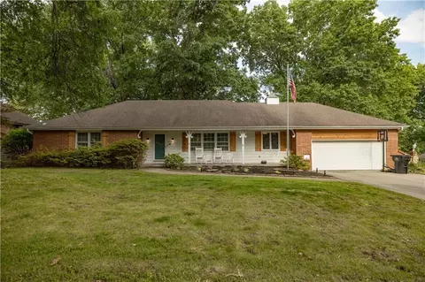 3604 S Cottage St, Independence, MO 64055