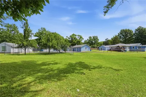 Exterior - 1712 S Hands St, Independence, MO 64055 photo 15 of 18