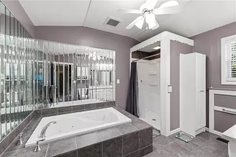 Bath - 1712 S Hands St, Independence, MO 64055 photo 1 of 6