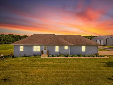 8652 SE Bethany Dr, Cowgill, MO 64637