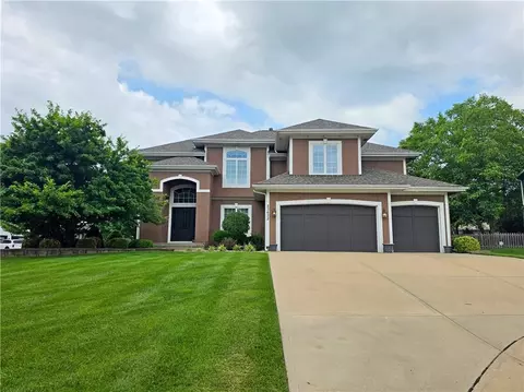 23632 W 52nd Ter, Shawnee, KS 66226