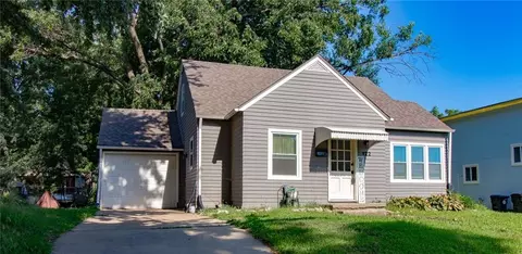 122 S Campbell St, Pleasant Hill, MO 64080