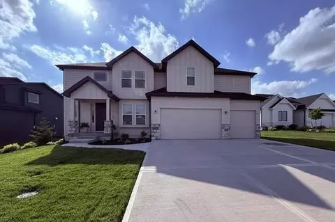 16872 S Norton St, Olathe, KS 66062