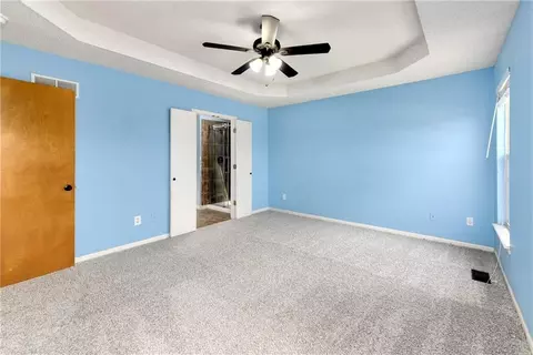 Bedroom - 644 SE Jonathon Ave, Lees Summit, MO 64063 photo 2 of 9