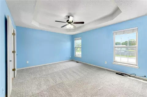 Bedroom - 644 SE Jonathon Ave, Lees Summit, MO 64063 photo 1 of 9