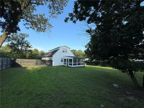 Exterior - 526 S West St, Nevada, MO 64772 photo 5 of 9