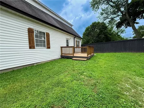 Exterior - 526 S West St, Nevada, MO 64772 photo 7 of 9