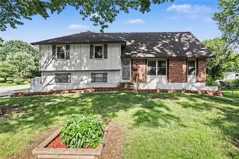 13301 Lowell Ave, Grandview, MO 64030