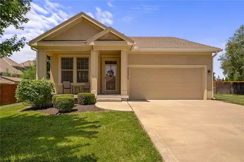 22375 St Francis St, Spring Hill, KS 66083