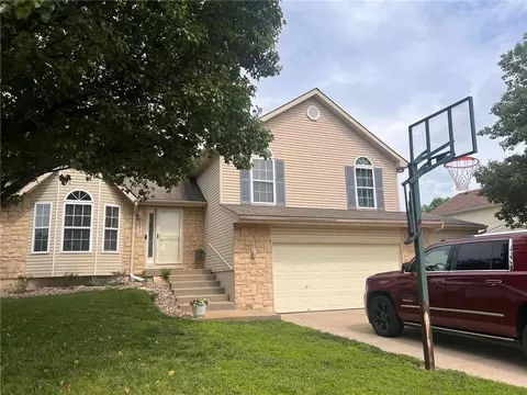 8623 N Sheldon Ave, Kansas City, MO 64153