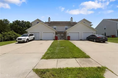 601 NE 1st St, Oak Grove, MO 64075