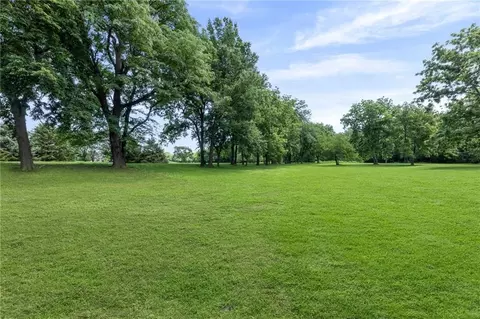 Exterior - 7447 Mize Rd, Shawnee, KS 66227 photo 10 of 13